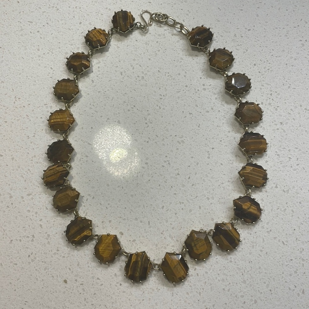 KENDRA SCOTT WOODEN LOOKING NECKLACE